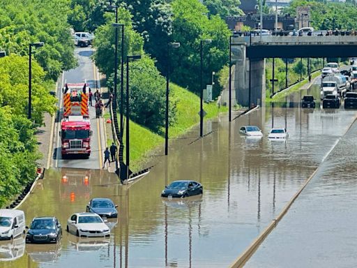 Power outage, flooded roads: Toronto submerged as rain sets new record since 1941 - Times of India