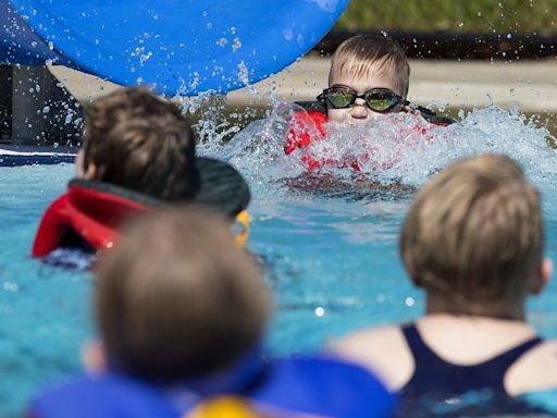 Edmonton set for heat wave next week, city activating extreme weather response