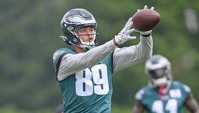 Eagles training camp observations Day 8: Hype train for rookie WR is real, bounce-back day for Nakobe Dean