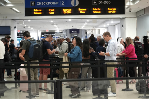 Travelers trying to beat the Memorial Day rush are seeing flight delays and higher prices | ABC6