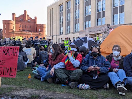 Police dismantle UW-Madison anti-war encampment protests, but tents return