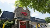 Red Lobster moves closer to bankruptcy sale to lenders