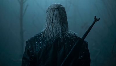 The Witcher Unveiled First Look At Liam Hemworth Taking Over For Henry Cavill And Fan Comments Are Completely Brutal