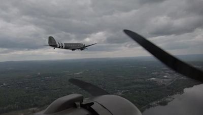 Nueva York testigo de un espectáculo aéreo con aviones de la Segunda Guerra Mundial