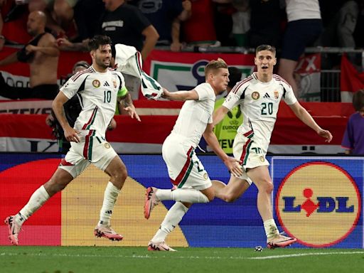 Golazo de Hungría ante Escocia al 90+10' selló su clasificación a 8vos de final de la Eurocopa 2024 - El Diario NY