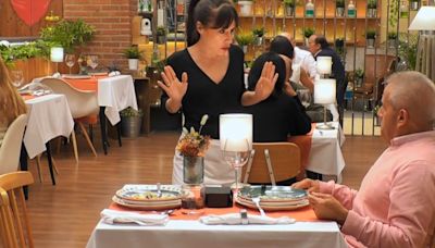 Le dan plantón en medio de una cita de 'First Dates' y su reacción no podía ser mejor: "Vamos a terminar la cena"