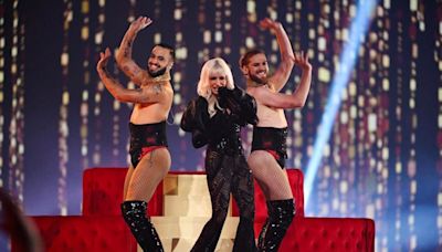 El público de Eurovisión respalda la actuación de España cantando 'Zorra'