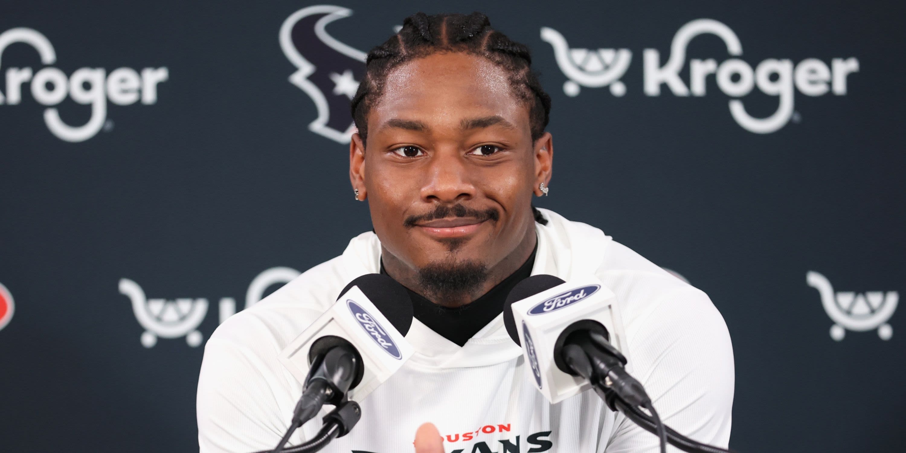 Texans' Veteran Backup QB Believes Stefon Diggs 'Hasn't Lost a Step'