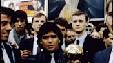 Los herederos de Diego Maradona buscan impedir la venta del Balón de oro que ganó su padre en 1986