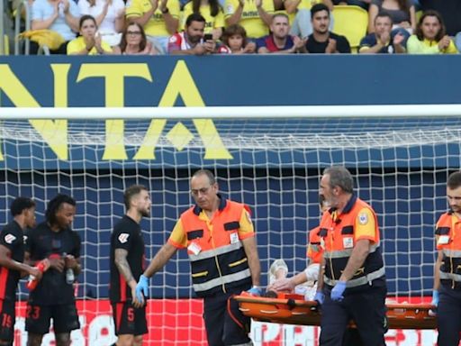 WATCH | Barcelona's Marc-Andre ter Stegen Carried Off on a Stretcher After 'Awkward' Landing - News18