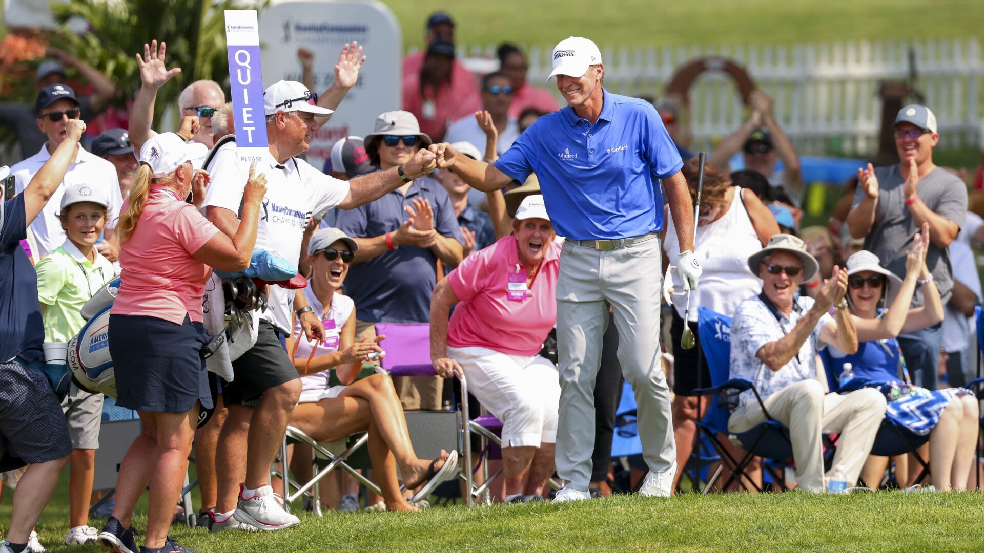 Steve Stricker chips in twice to take lead at Kaulig Companies Championship