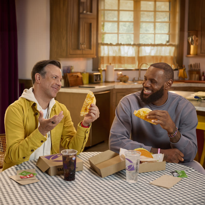 Lebron James, Jason Sudeikis Partner to Introduce Taco Bell’s New $5 Taco Discovery Box