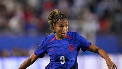 Silver Spring, Md. native and US women’s national soccer team forward Midge Purce tears ACL - WTOP News