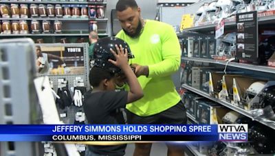 Jeffery Simmons partnered with Dick's Sporting Goods to give 10 campers a shopping spree