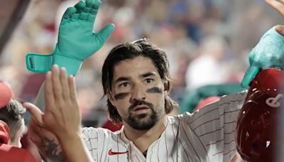 Nick Castellanos homers, scores twice as the Phillies complete their sweep of the Rays