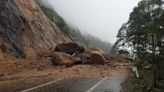 Kerala rains: Mudslips and fallen boulders block roads, isolate Munnar hill station in Idukki