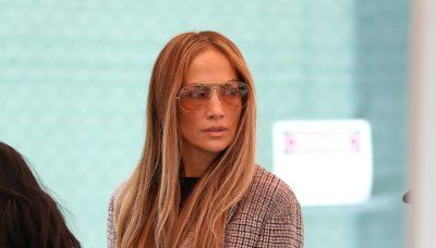 Jennifer Lopez Dons ‘B’ Bracelet in NY Without Ben Affleck