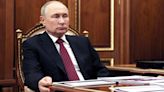British spy chief: Russia is ‘desperate’