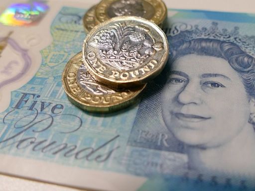 El Banco de Inglaterra baja los tipos por primera vez en cuatro años hasta el 5 %