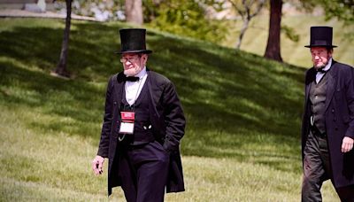 Lincoln Presenters ‘bring history to life’ at Dayton conference, around world