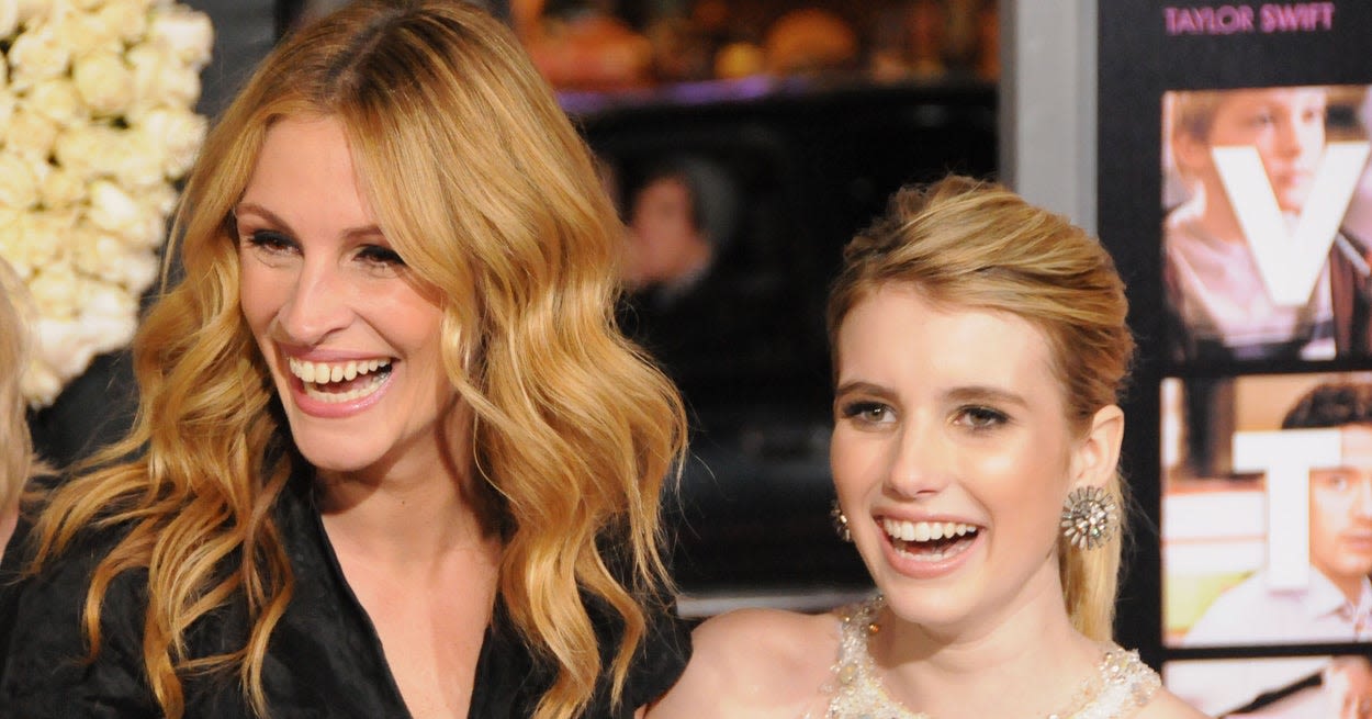 Emma Roberts Shared The Lessons She Learned From Witnessing Julia Roberts’ “Scary” Fame “Close Up”