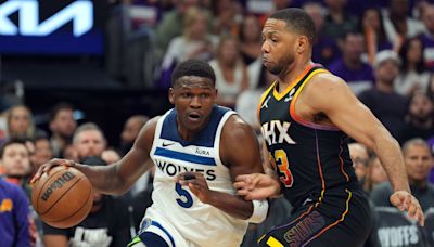 Timberwolves bury Suns in Game 3, take 3-0 series lead for first time