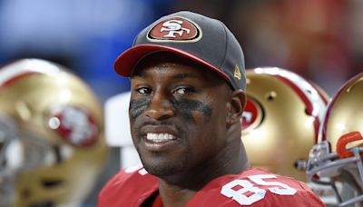 Vernon Davis hopes to lead by example as NFL legend turned actor releases memoir