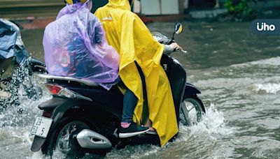 颱風天出門，需要注意什麼？噴到雨水「千萬別揉眼睛」恐釀結膜炎