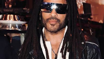 Lenny Kravitz indossa i pantaloni di pelle anche quando va in palestra e questo video lo dimostra