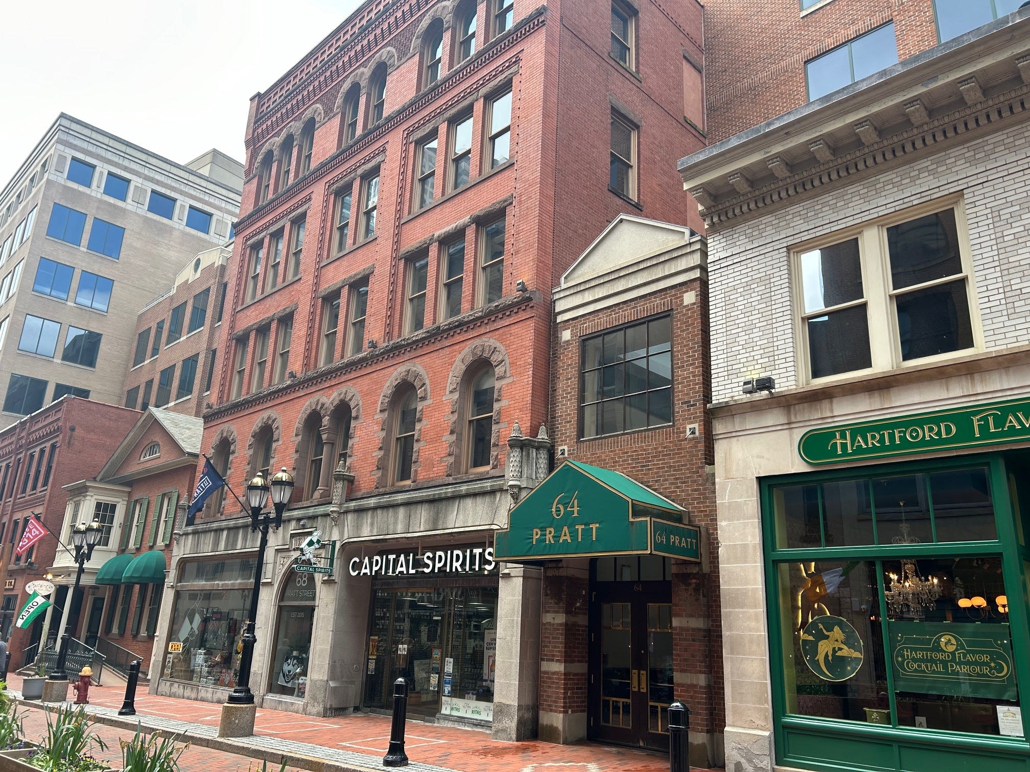 UConn targets 64 Pratt St. for potential Hartford dormitory