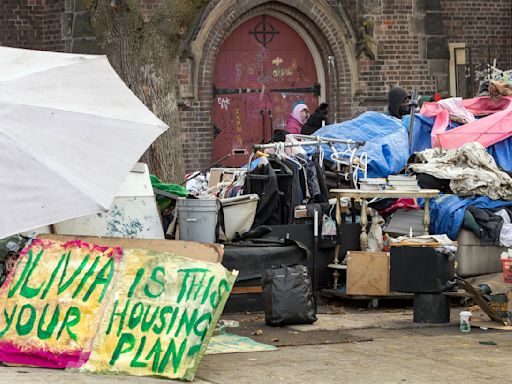 Toronto developer's app tackles 'very complex' homelessness in the city: 'Social issue that affects us all'