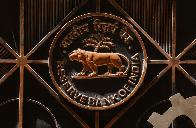 India cenbank sold net $3.6 billion in spot forex market in April - bulletin