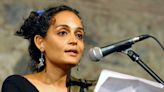 La escritora Arundhati Roy, procesada en la India por un discurso de 2010: medios locales