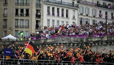 Fröhlich und sympathisch: Deutsches Team auf der Seine