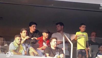 VIDEO: Reacción de Neymar Jr. en estadio al ver que Vinicius Jr. sale de cambio en Brasil