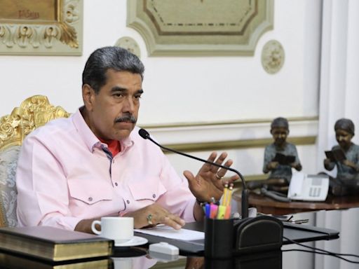 Protestos e comunidade internacional podem levar Maduro a negociar, diz professor da USP