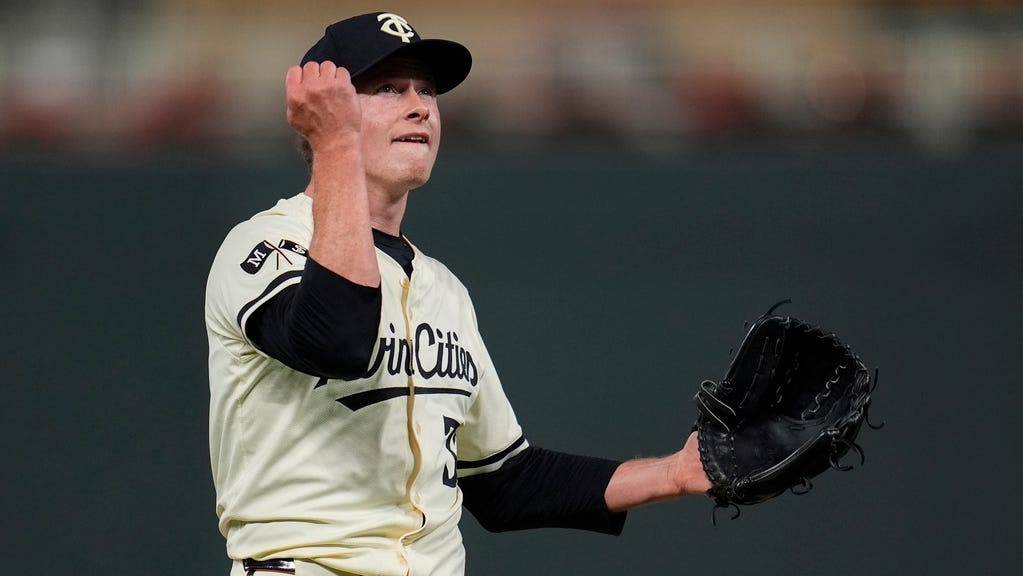 AL wild-card race: Twins snap four-game slump, still three up on Tigers