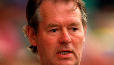 Jimmy Woulfe: Micheál Ó Muircheartaigh’s commentator career came about ‘by chance’