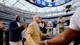 Former Eagles coach Dick Vermeil honored at halftime by Pro Football Hall of Fame