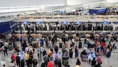 US screens record-setting 2.99 million air passengers in single day