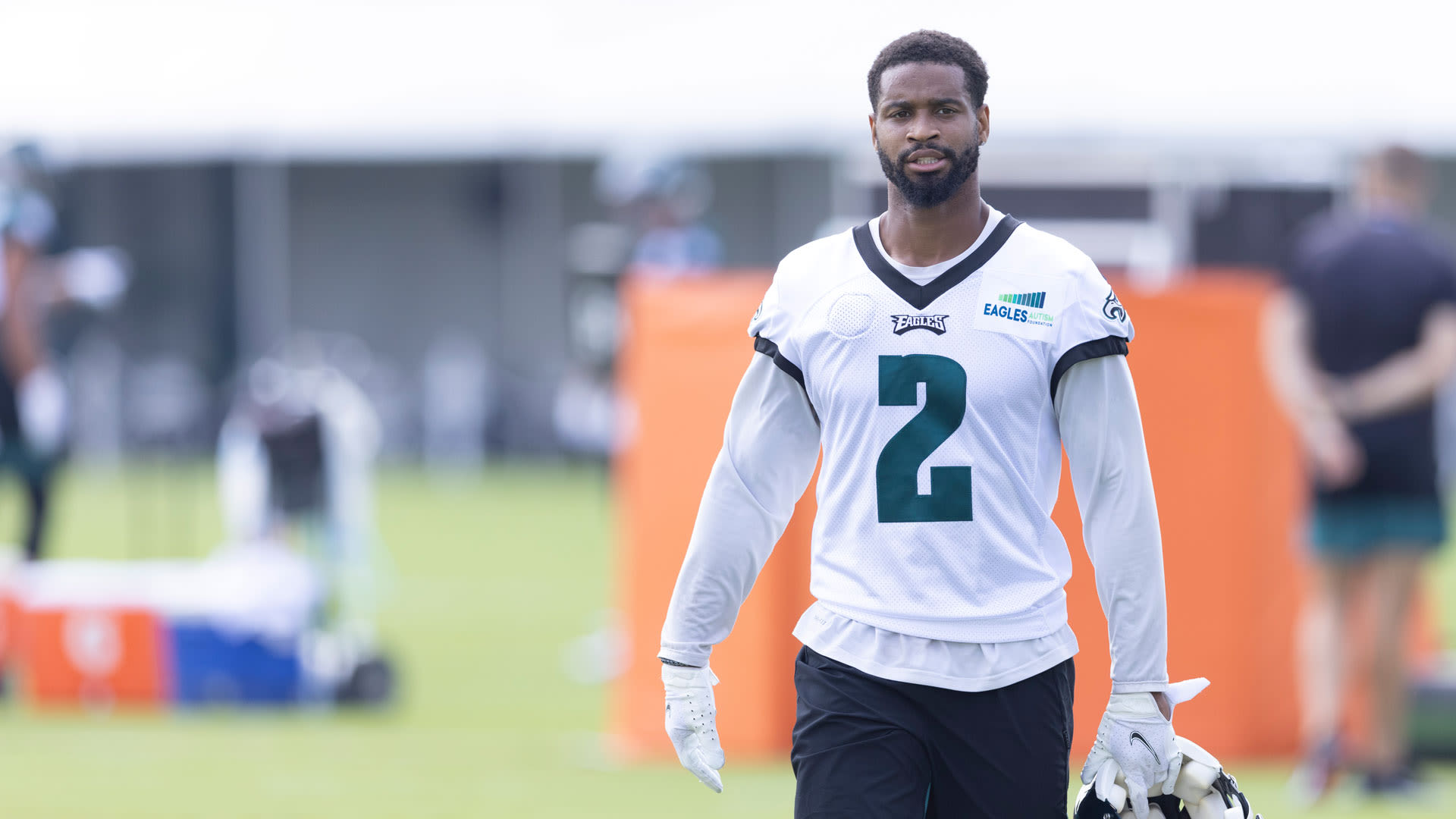 Eagles training camp observations: Slay doesn't look like a 33-year-old CB