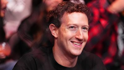 Everybody seems to love Zuck right now