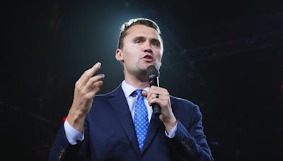 Charlie Kirk attacks Kamala Harris over claims migrants are eating pets