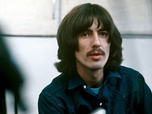Una pelea y un almuerzo agrio: el día en que George Harrison dejó a The Beatles - La Tercera