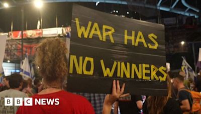 Gaza war: Giant anti-government protest rally grips Tel Aviv