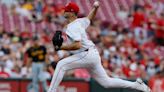 Elly De La Cruz homers as Reds rout Pirates 11-5, giving Spiers first career win