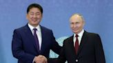 Putin y Xi abogan por un "mundo multipolar justo" al margen de una cumbre en Kazajistán