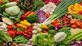 Eating out could become more expensive as vegetable prices soar - ET Retail