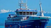 Reportan a dos peruanos entre tripulación de pesquero que se hundió cerca a las Islas Malvinas