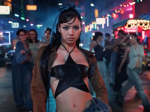 BLACKPINK Lisa's star-shaped top in 'Rockstar' video accused of plagiarism